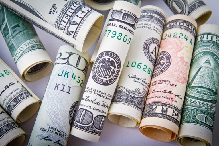 The Five Things You Can Do With Your Money (And What The Wealthy Do ...